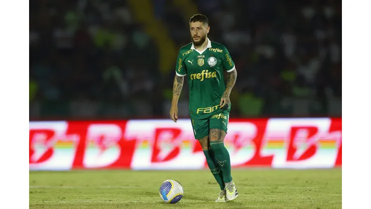 Ze Rafael jogador do Palmeiras durante partida contra o Botafogo-SP