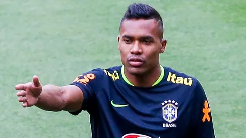 São Paulo não vai contratar Alex Sandro.
