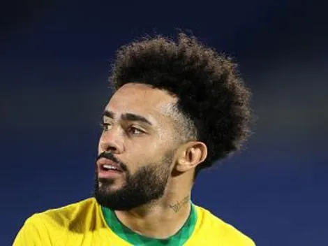 Claudinho aparece cantando música do Fla e amigo ‘crava’ ida para o Mengão