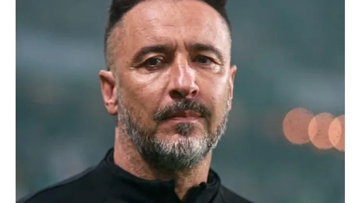 Gabriel Machado/AGIF./ "O Flamengo quer..."; Diretoria toma decisão sobre goleiro e Vítor Pereira é avisado.