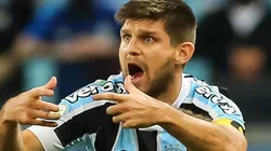 Kanneman em ação pelo Grêmio - Foto: Pedro H. Tesch/AGIF -