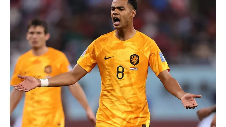 Getty Images/Julian Finney - Cody Gakpo quebra silêncio sobre propostas