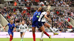 Wendie Renard foi convocada pela França. George Wood/Getty Images.