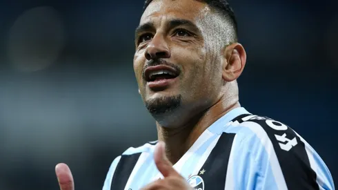 Foto: Pedro H. Tesch/AGIF - Diego Souza continua no Grêmio em 2023