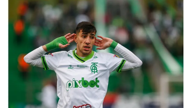 Luiz Erbes/AGIF. Pedrinho deve ser o primeiro reforço do São Paulo