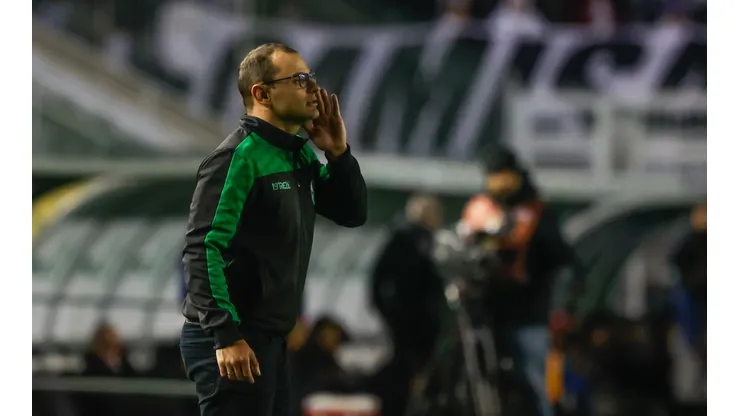 Foto: Luiz Erbes/AGIF - Lucas Zanella teve futuro definido no Juventude