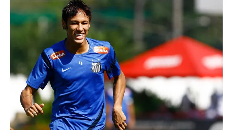 Ricardo Saibun/AGIF - Neymar vira assunto com "parça" no Santos
