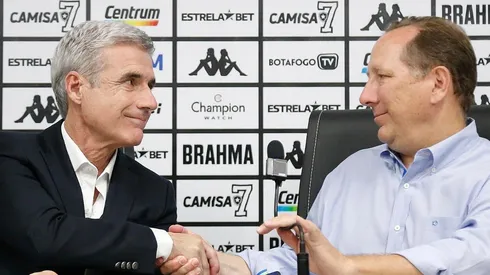 Foto: Flickr do Botafogo: Textor e Luís Castro em coletiva.