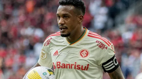 Edenilson quer jogar no Atlético-MG, diz jornalista - Foto: Robson Mafra/AGIF