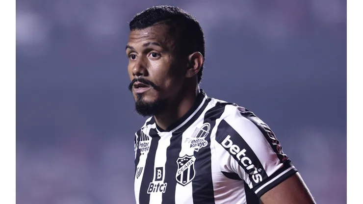 Foto: Ettore Chiereguini/AGIF - Fernando Sobral fez boa dupla com Vina em 2020 e 2021.