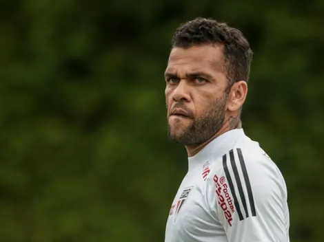 “Se for para tocar…”; Daniel Alves ‘explode' e pandeiro polêmico vai à Copa