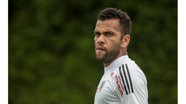 Marcello Zambrana/AGIF - Polêmica de Daniel Alves no São Paulo "volta" na Seleção