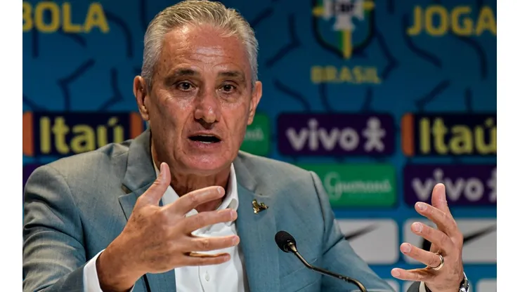 Foto: Thiago Ribeiro/AGIF - Tite: técnico explicou entrada de Dani Alves no time