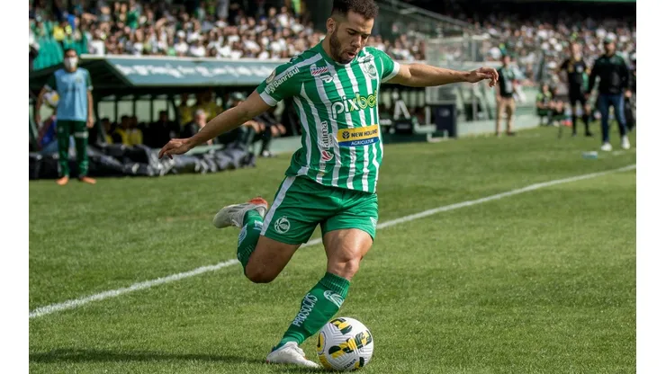 Robson Mafra/AGIF. Rodrigo Soares ficou nove anos na Europa antes de chegar ao Juventude