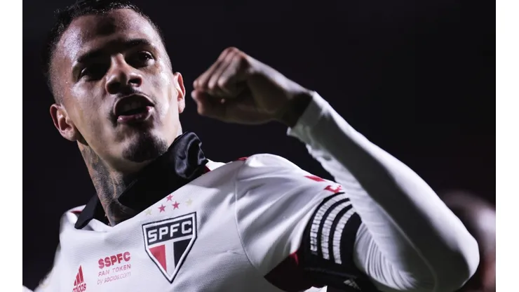 Diego Costa marcou no último jogo do São Paulo (Foto: Ettore Chiereguini/AGIF)
