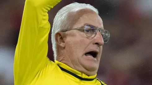 Foto: Jorge Rodrigues/AGIF – Flamengo de Dorival não venceu nenhum jogo pelo Brasileirão no mês de setembro.