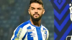 R.Pierre/AGIF - Raniele com a camisa do Avaí