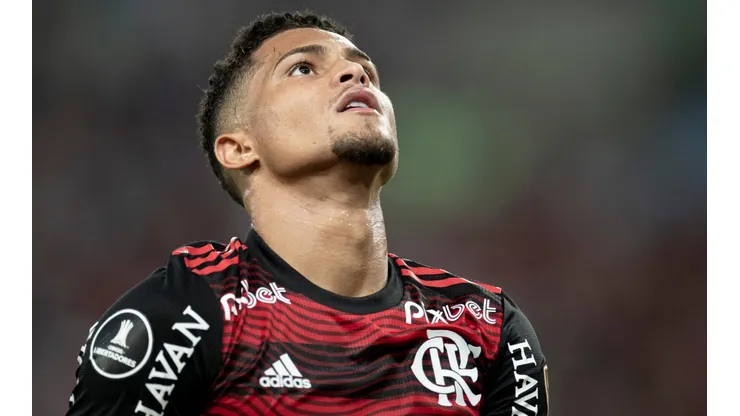Foto: Jorge Rodrigues/AGIF - João Gomes e mais dois tem futuro exposto