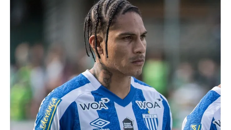 Foto: Robson Mafra/AGIF - Guerrero ainda não marcou com a camisa do Avaí