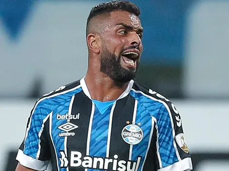 "Estavam falando que faziam panela"; Maicon se irrita com especulações no Grêmio