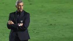 Marcello Zambrana/AGIF - Crespo no comando do SPFC.