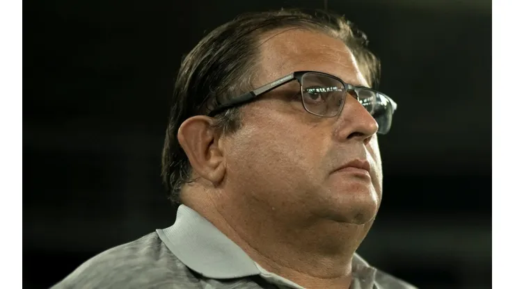 Foto: Jorge Rodrigues/AGIF - Guto Ferreira: técnico exaltou jovem formado na base do Coritiba