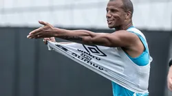 Foto: Ivan Storti/Santos FC - Carlos Sánchez brincou com Ângelo sobre jejum do Menino da Vila em jogos em casa