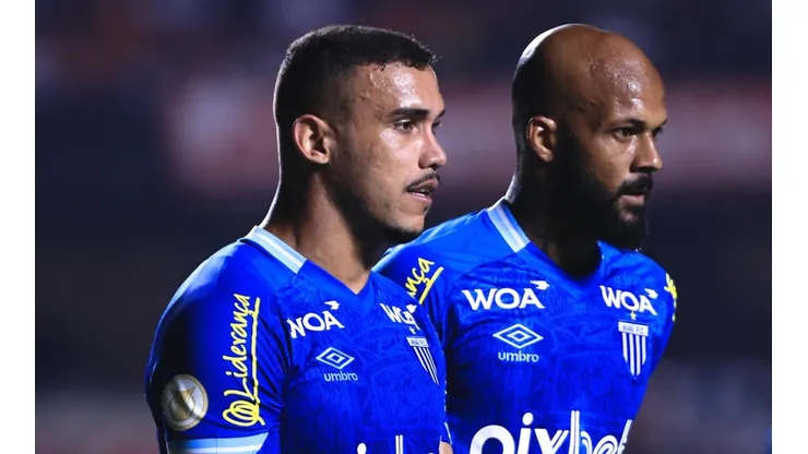 Foto: Ettore Chiereguini/AGIF - Bruno Silva e Pottker são titulares de Lisca.