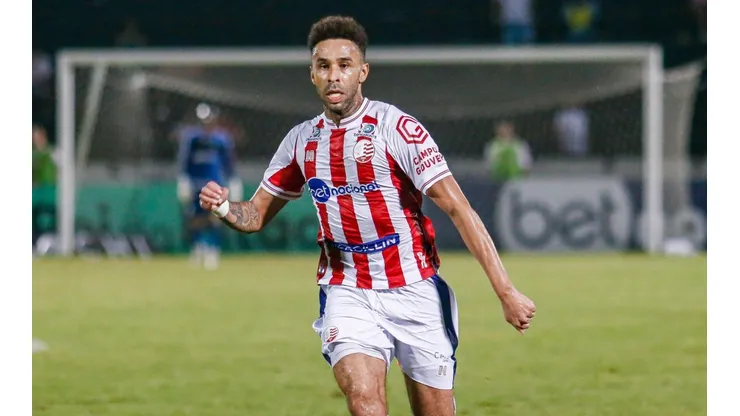 Foto: Rafael Vieira/AGIF - Wellington deve retornar ao time titular do Alvirrubro.