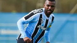 Foto: Renan Jardim/Grêmio/Divulgação - Léo Gomes: lateral foi destaque em goleada do time de transição