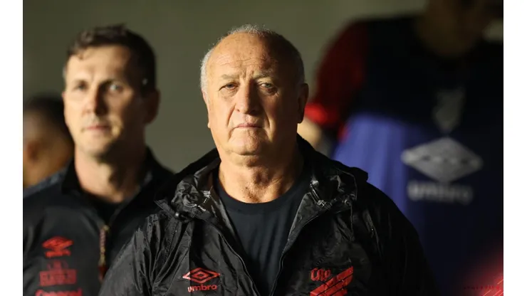 Foto: José Tramontin/athletico.com.br/Divulgação - Felipão: técnico vem se cobrando nos bastidores
