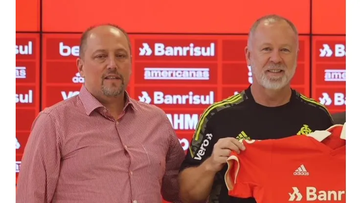Foto: Internacional/Divulgação - Barcellos e Mano Menezes: Colorado já se planeja visando a próxima temporada
