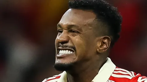 Foto: Pedro H. Tesch/AGIF - Edenílson e mais 3 têm saídas encaminhadas no Inter