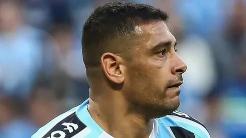 Foto: Pedro H. Tesch/AGIF - Diego Souza tem futuro repercutido no Grêmio