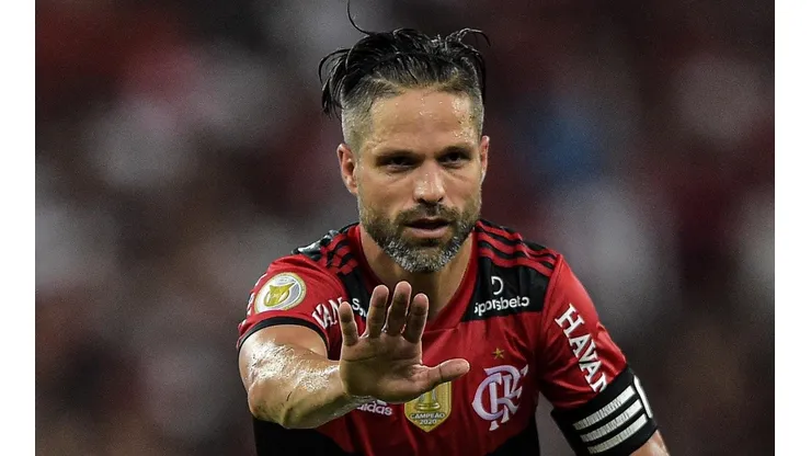 Foto: Thiago Ribeiro/AGIF - Diego tem futuro indefinido.