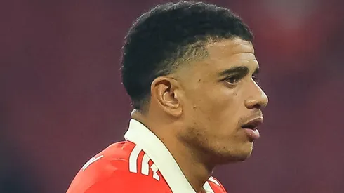 Foto: Pedro H. Tesch/AGIF - Taison tem futuro exposto e destino é surpreendente