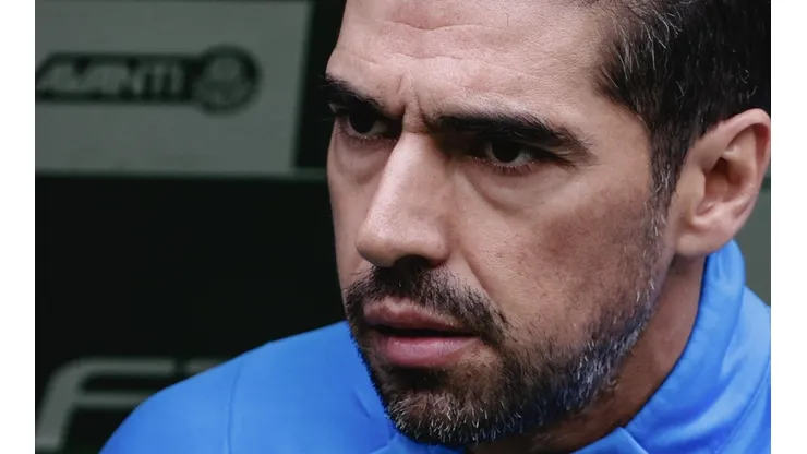"Toda vez que for expulso, eu vou..."; Esposa de Abel Ferreira faz promessa inusitada e treinador teme