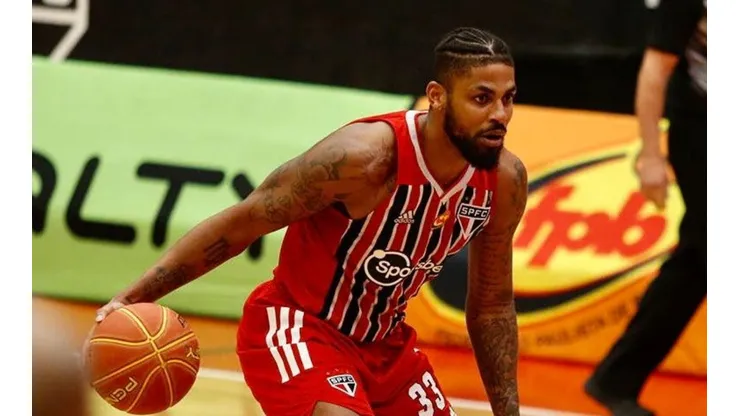 Miller terminou como o cestinha do time contra o Pinheiros