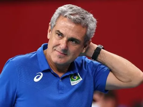 Zé Roberto explica que Rosamaria voltou a sentir dores no tornozelo e foi preservada na estreia do Mundial