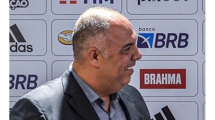Foto: Marcelo Cortes / Flamengo/ "Multa de R$ 356 milhões; Braz renova contrato com atacante da base que é aposta dos bastidores do Flamengo.