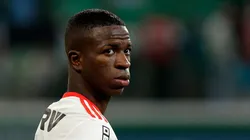 Daniel Vorley/AGIF - Joia da base do Flamengo tem multa que supera valor de saída de Vini Jr