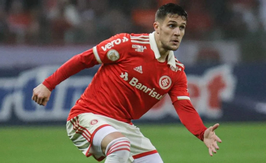 Foto: Maxi Franzoi/AGIF – Bustos pode voltar ao Inter