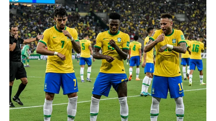 Thiago Ribeiro/AGIF - Neymar e companhia "intimidam" imprensa europeia