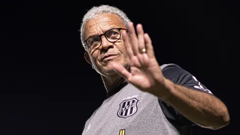 Jorge Rodrigues/AGIF - Hélio no comando da Ponte.