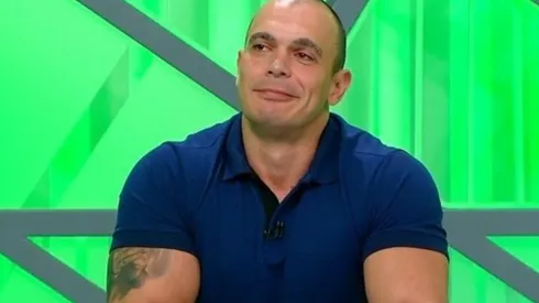 Foto: Reprodução/SBT - Mano: comentarista deu dica para volantes do Corinthians contra Flamengo