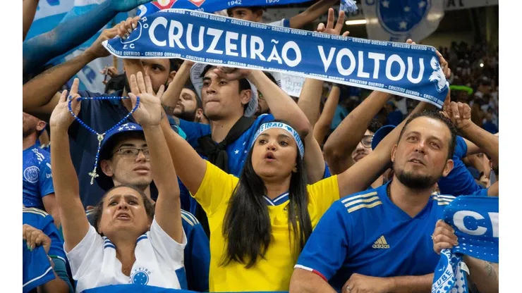 Foto: Fernando Moreno/AGIF - Torcida do Cruzeiro deu um show à parte ao longo do ano.