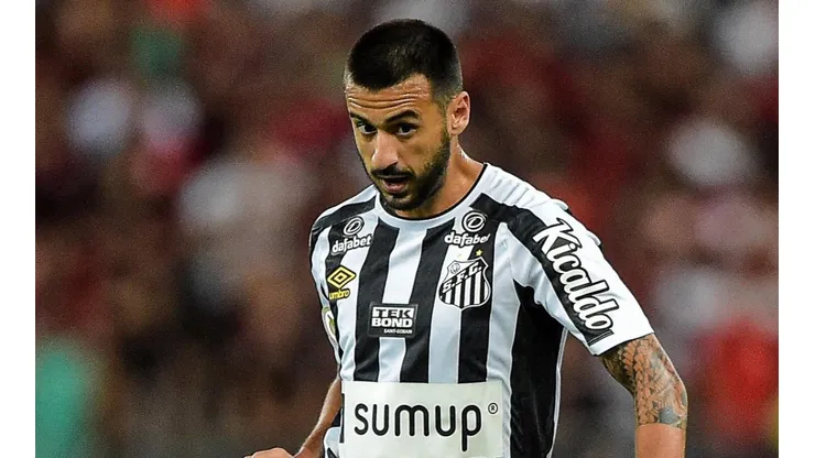 Camacho, Madson e + 5: Pressão da torcida surte efeito e Santos faz faxina no elenco