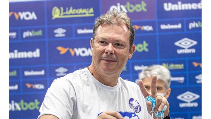Foto: Leandro Boeira / Avaí FC - Júlio venceu a eleição no fim de 2021.