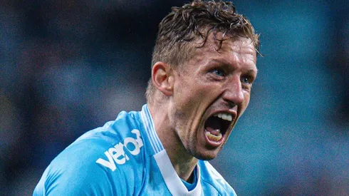Lucas Leiva desabafa e manda a real para torcida do Grêmio