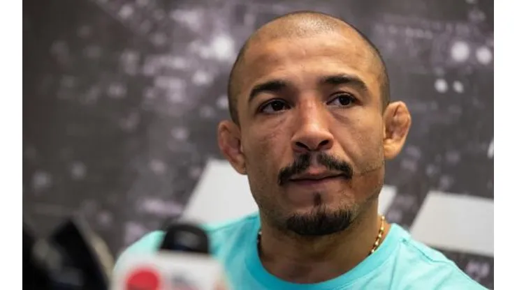 Aldo pendurou as luvas do MMA